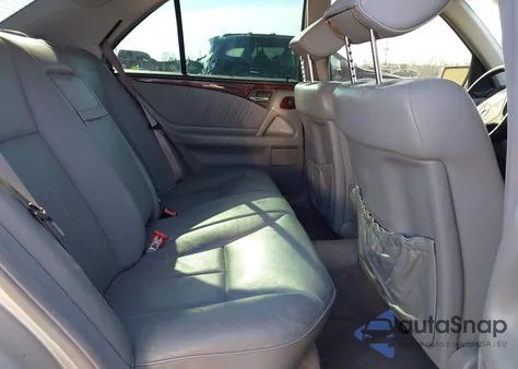 1999 Mercedes-Benz E 320 Awd z USA, uszkodzony, nr VIN WDBJF82H7XX021268